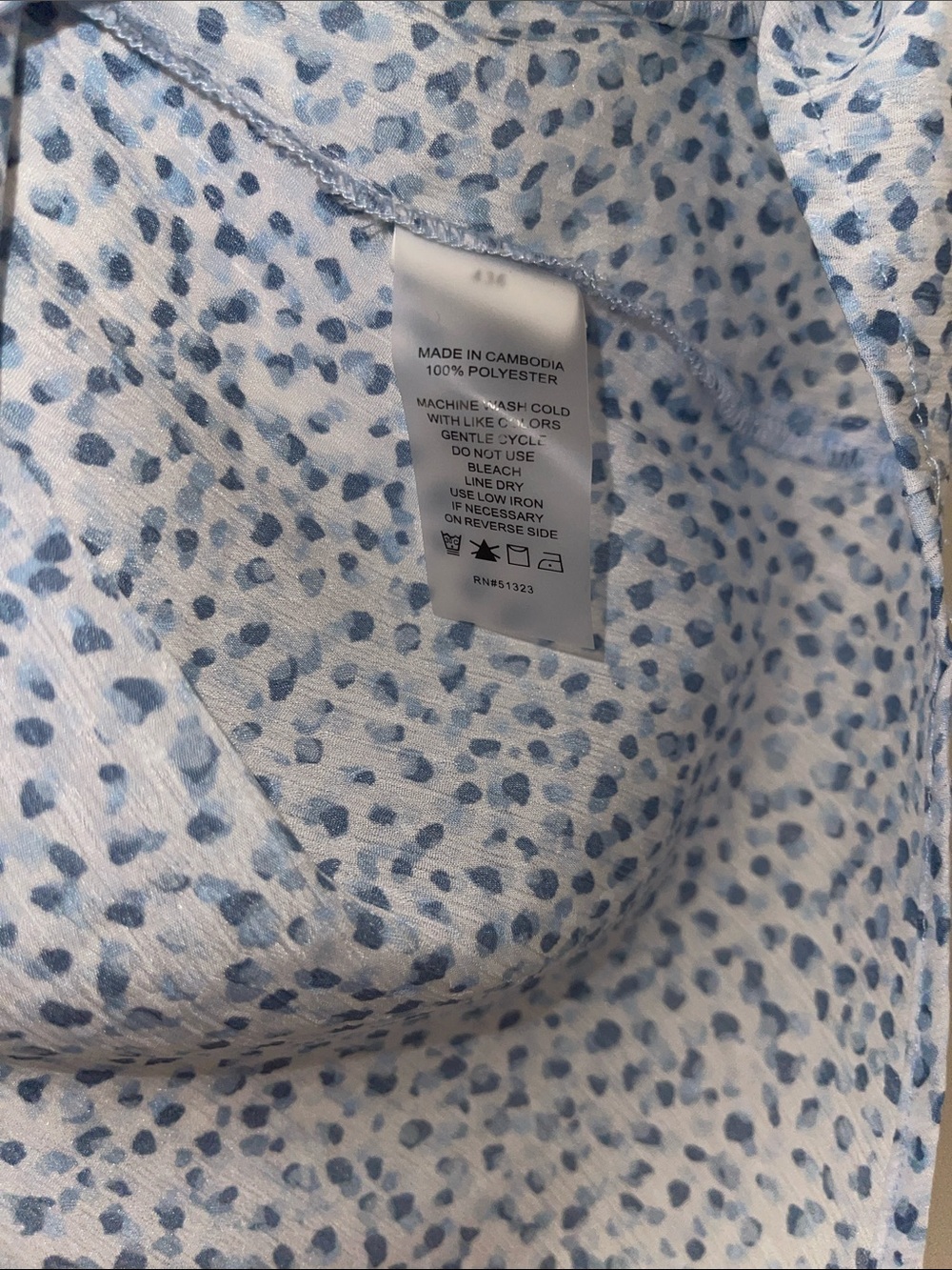 Vince Camuto White Blouse with Light Blue Micro Floral Print - Picture 6 of 6